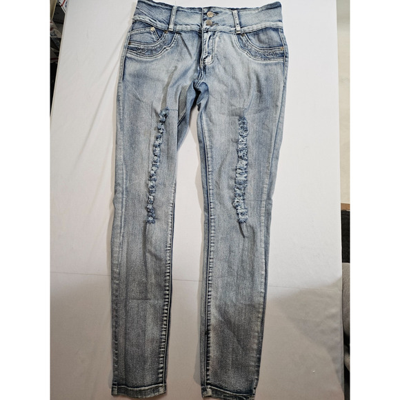 Alondra Women's Light fade Skinny Jeans Size 9, Distressed Two Button Jeans - Picture 10 of 15